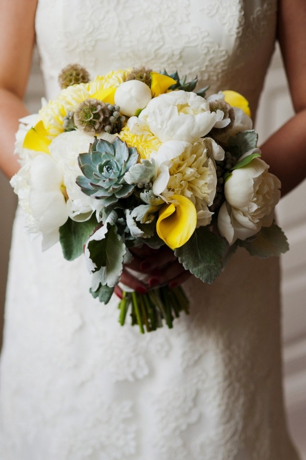 Escepticismo fuerte manejo Ramo-novia-blanco-amarillo-verde-planta | Con tacones y de boda